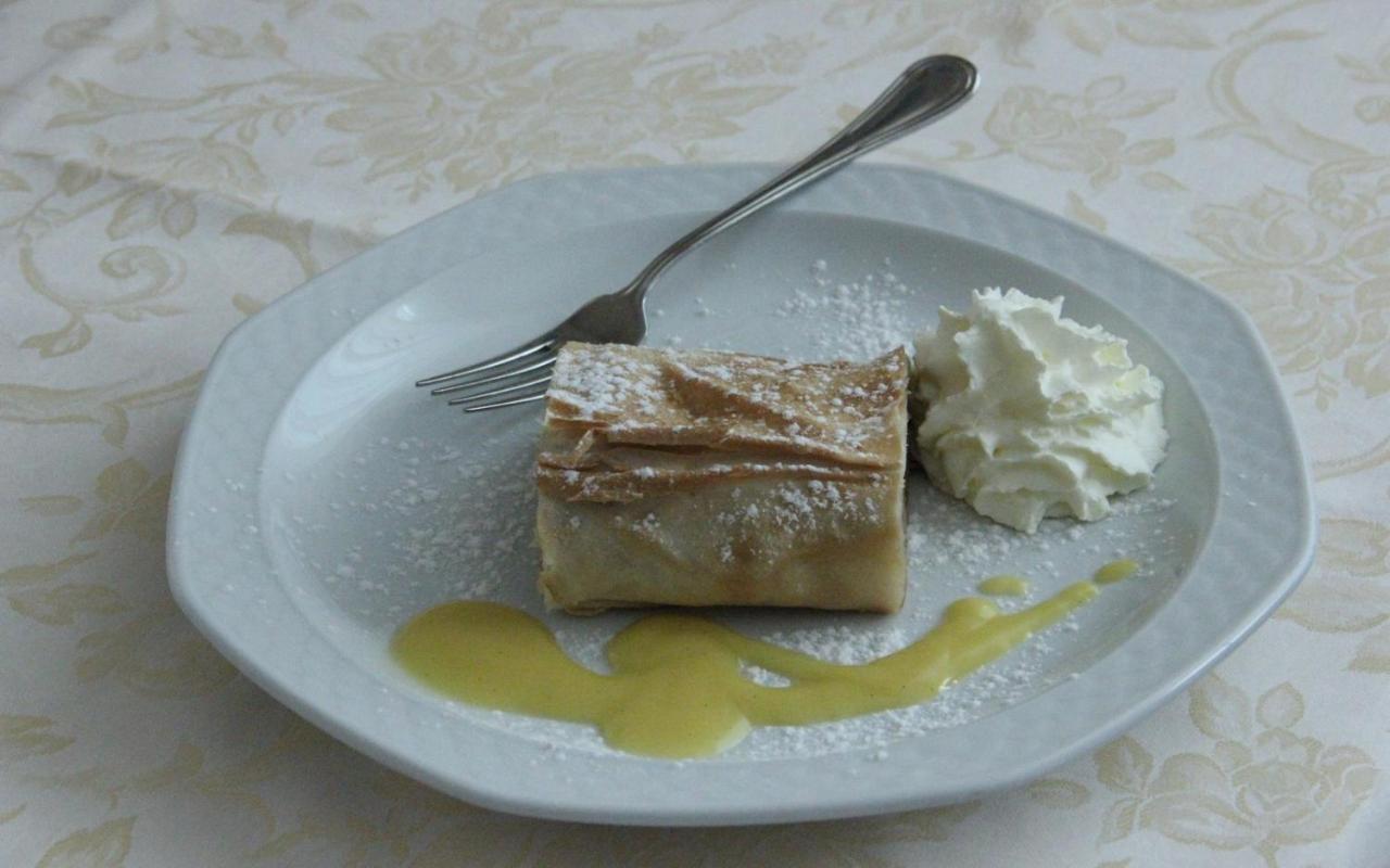Albergo Speranza Spiazzi Di Monte Baldo Spiazzi Di Caprino 外观 照片